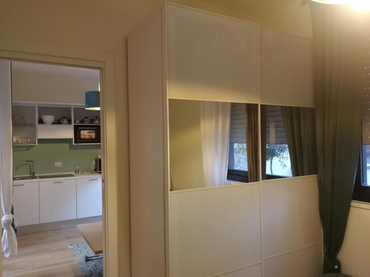 Gatto Bianco Apartment Бари Экстерьер фото