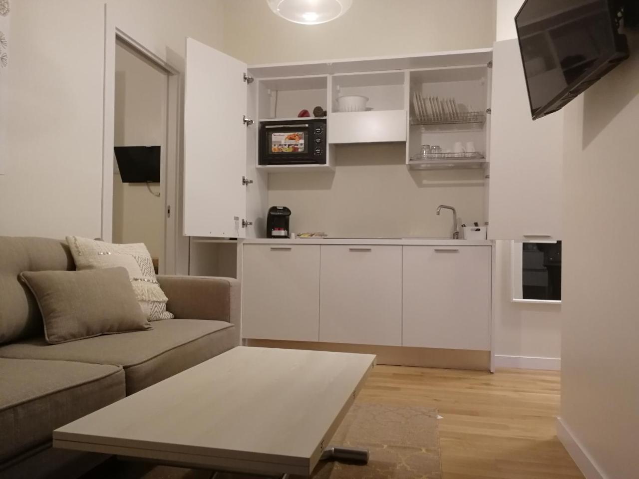 Gatto Bianco Apartment Бари Экстерьер фото